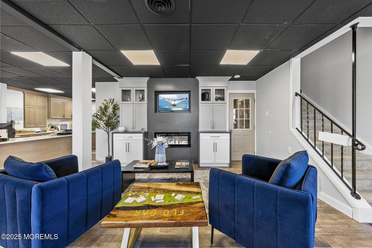 Fireplace, Interior, Kitchen, Living room, Recessed Lighting, Wood Texture Flooring