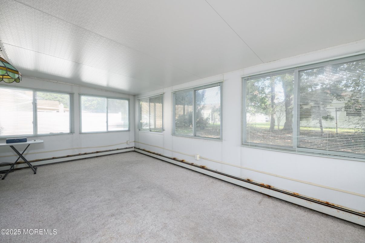 Empty room, Interior, Sun Room