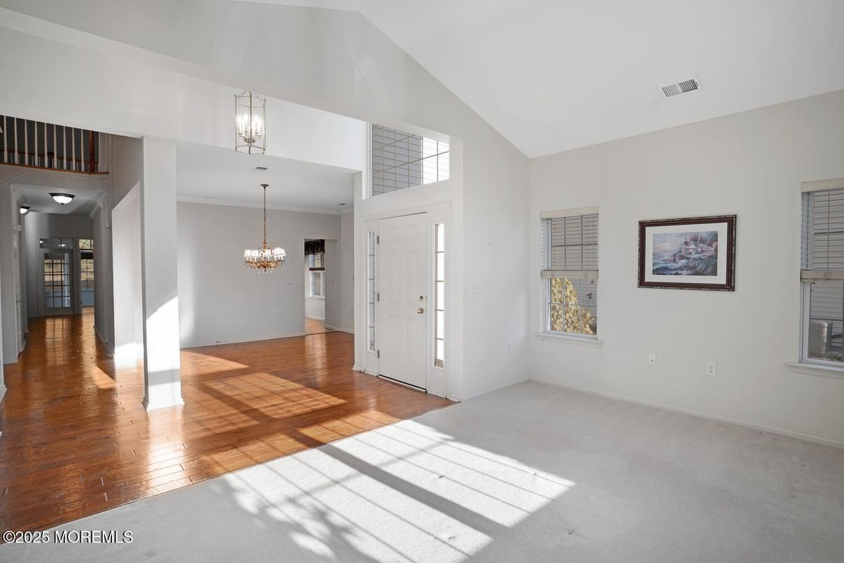 Chandelier, Empty room, Interior, Wood Texture Flooring