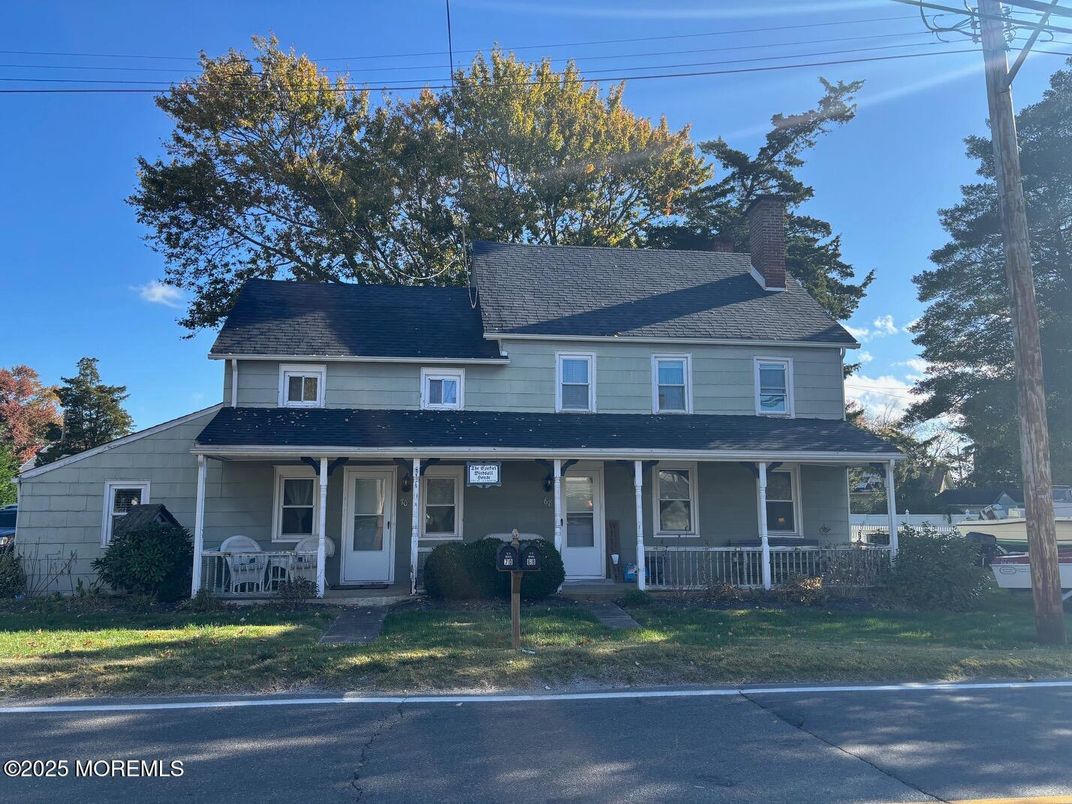 Exterior, Facade, Cape Cod