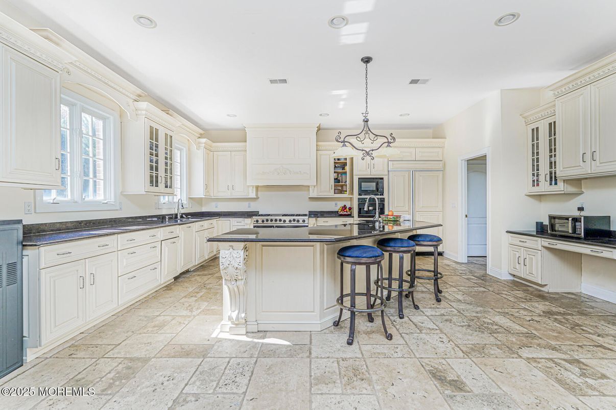 Chandelier, Interior, Kitchen, Pendant Lights, Recessed Lighting
