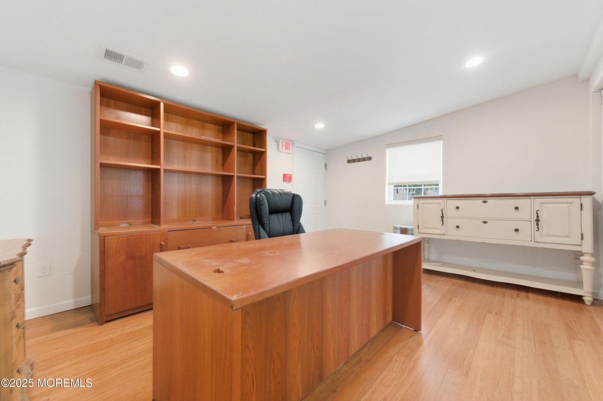 Home Office, Interior, Recessed Lighting, Wood Texture Flooring