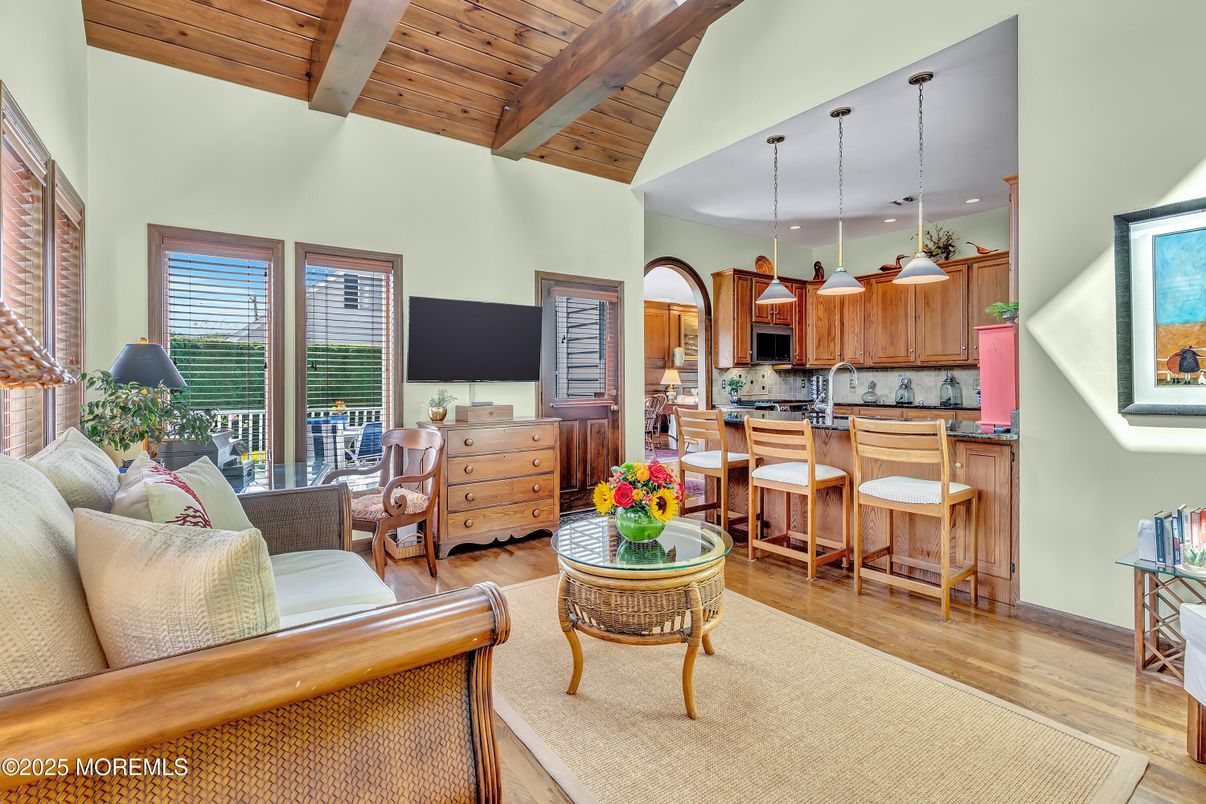 Interior, Kitchen, Living room, Pendant Lights, Recessed Lighting, Stainless Steel Appliances, Wooden Beams, Wooden Ceilings, Wood Texture Flooring