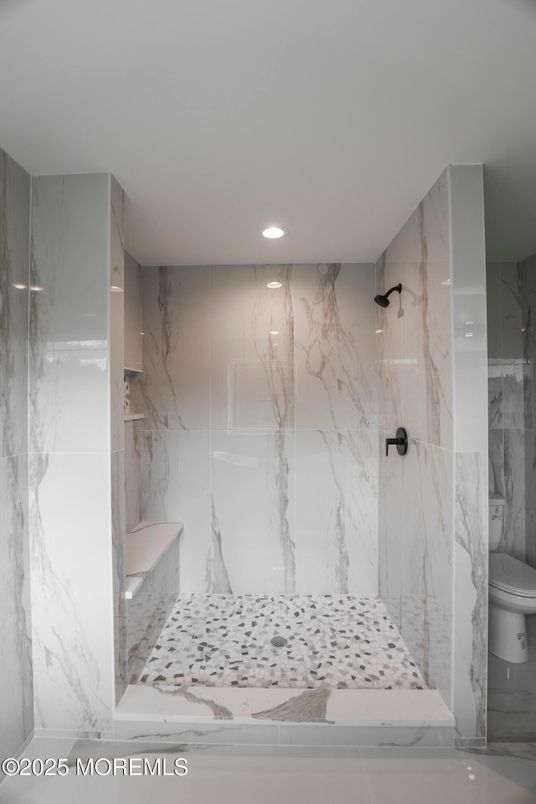 Bathroom, Interior, Marble Walls, Recessed Lighting