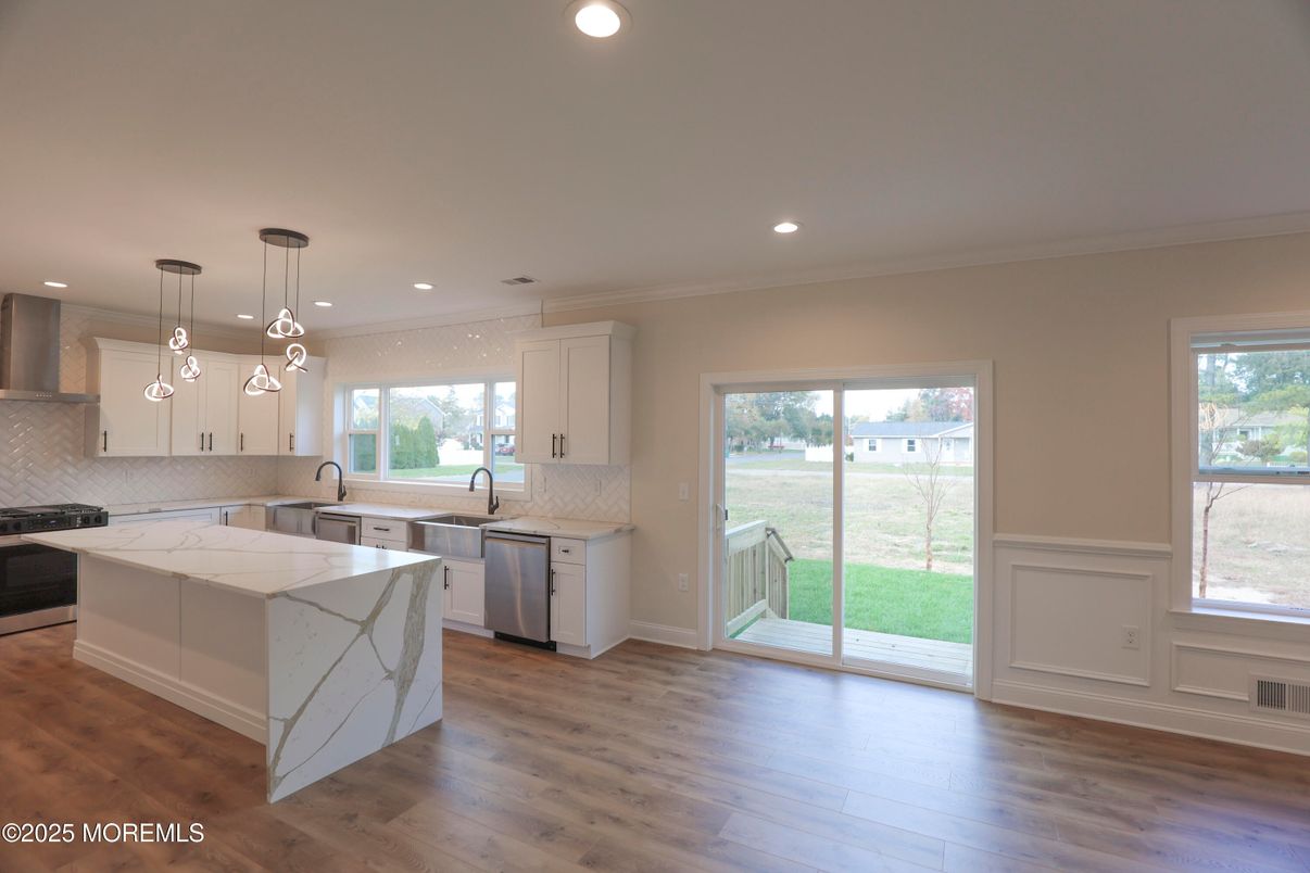 Interior, Kitchen, Pendant Lights, Recessed Lighting, Wood Texture Flooring