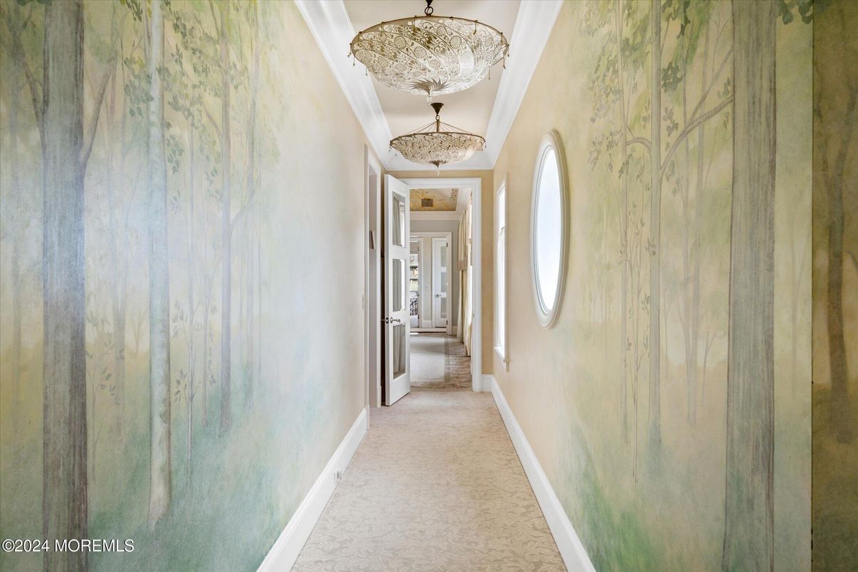 Chandelier, Interior