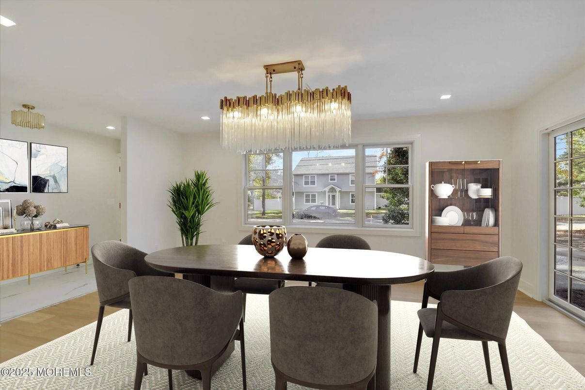 Chandelier, Dining room, Interior, Recessed Lighting, Wood Texture Flooring