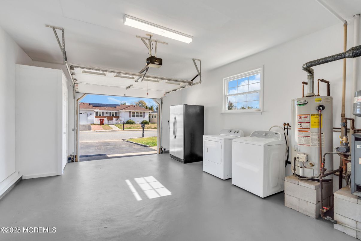 Garage, Interior, Washer