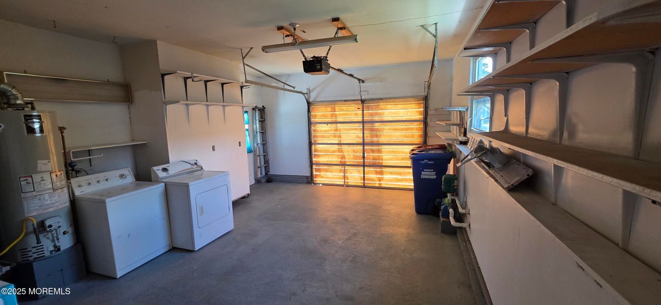 Garage, Interior, Washer