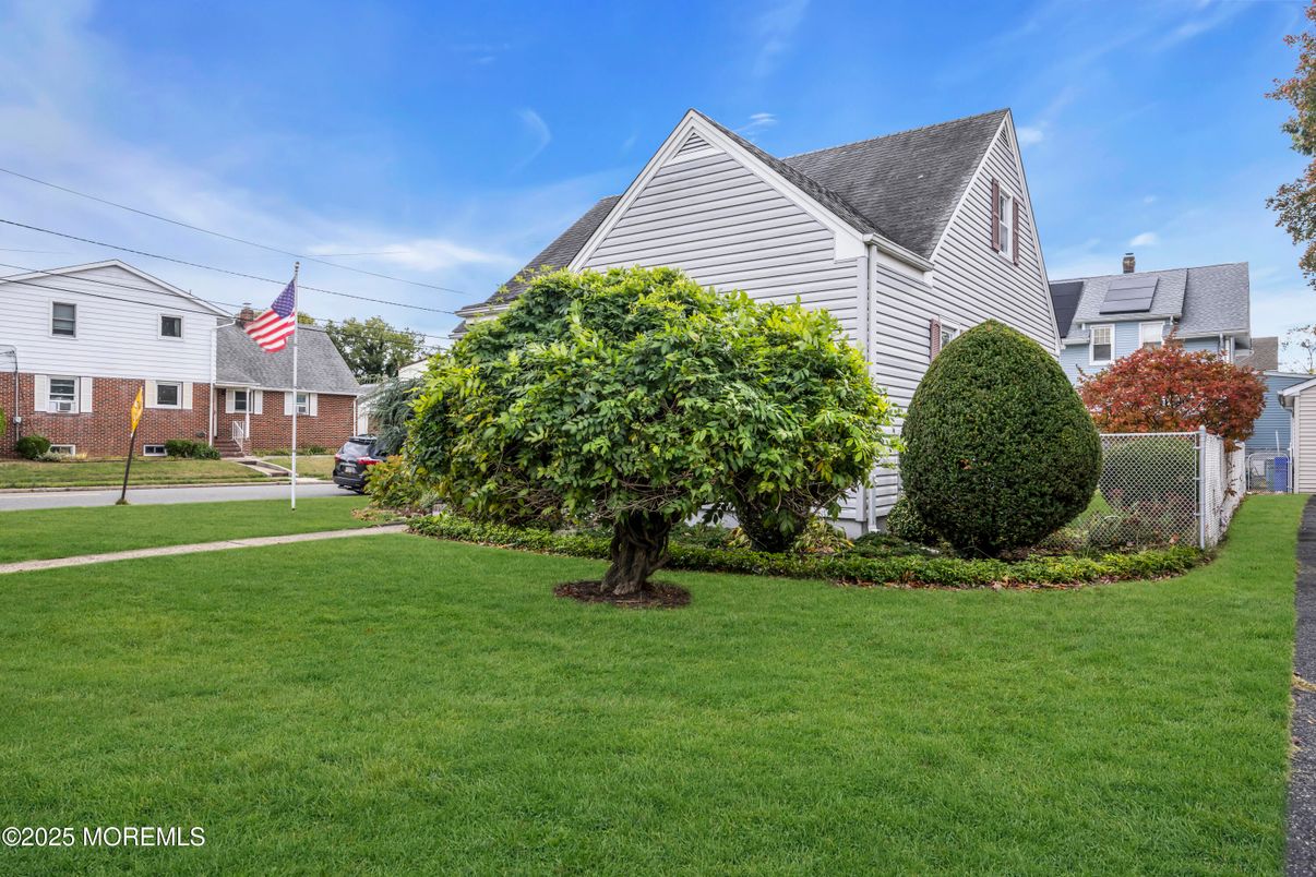 Exterior, Solar Panels