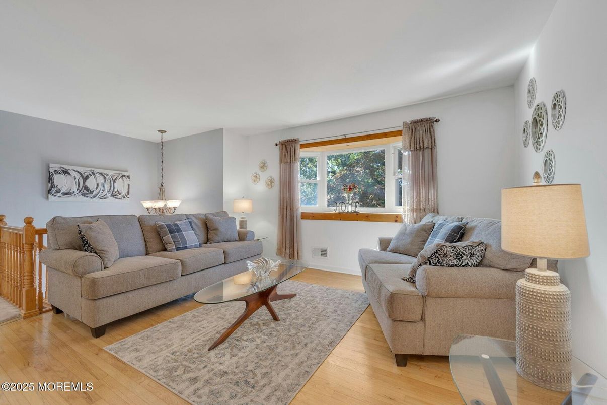 Interior, Living room, Pendant Lights, Wood Texture Flooring