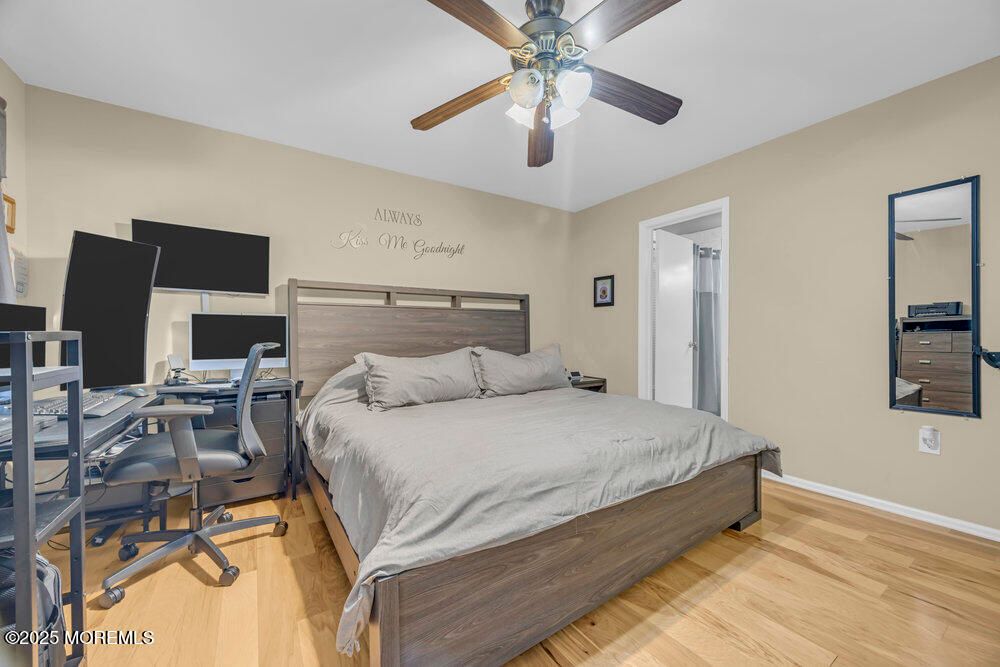 Bedroom, Home Office, Interior, Wood Texture Flooring