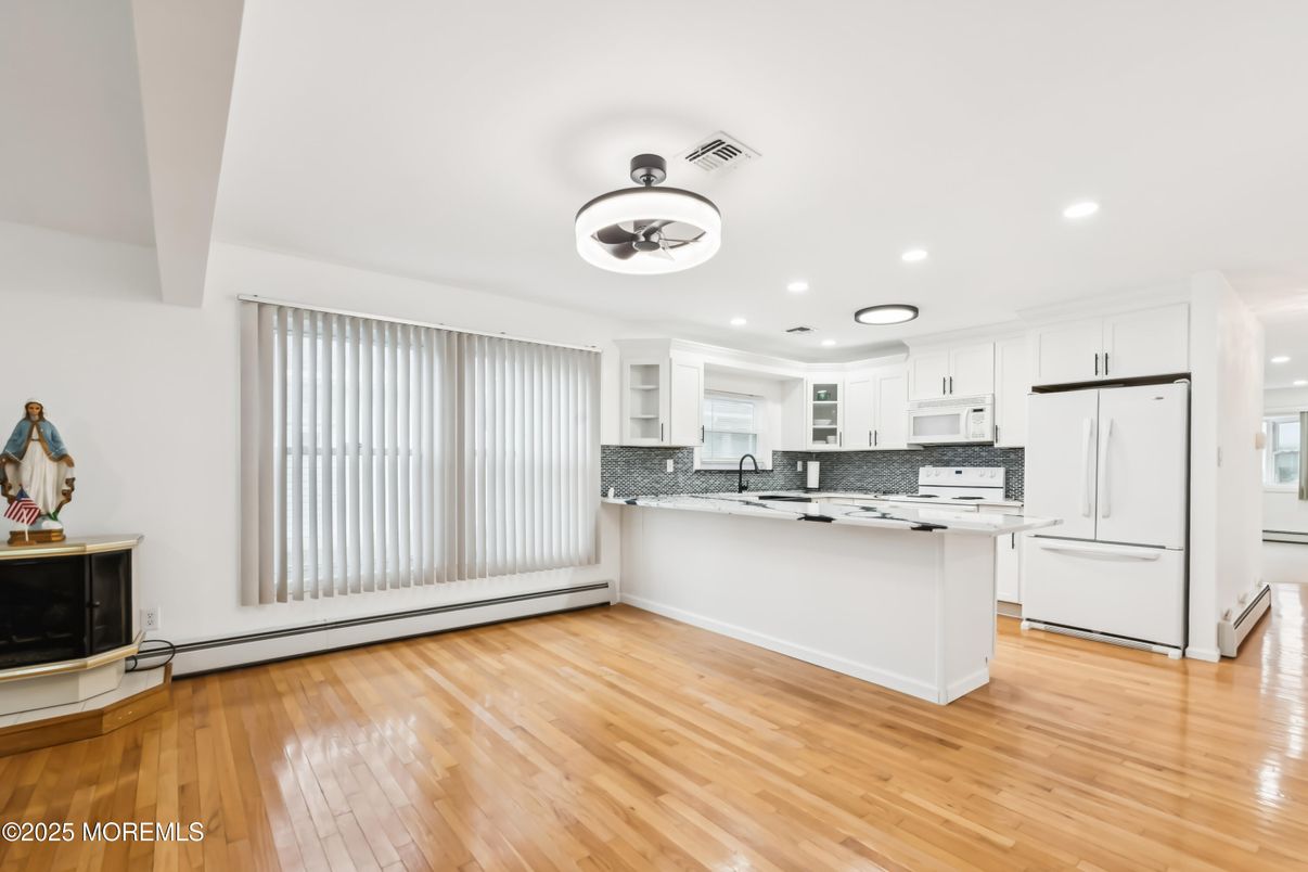 Interior, Kitchen, Recessed Lighting, Wood Texture Flooring