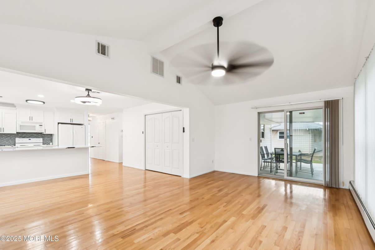 Interior, Kitchen, Pendant Lights, Wood Texture Flooring