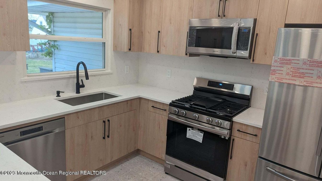 Interior, Kitchen, Stainless Steel Appliances