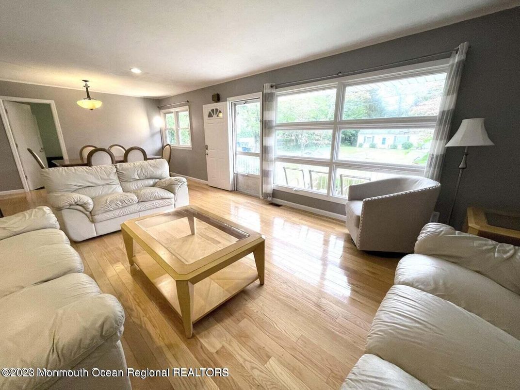 Dining room, Interior, Living room, Recessed Lighting, Wood Texture Flooring