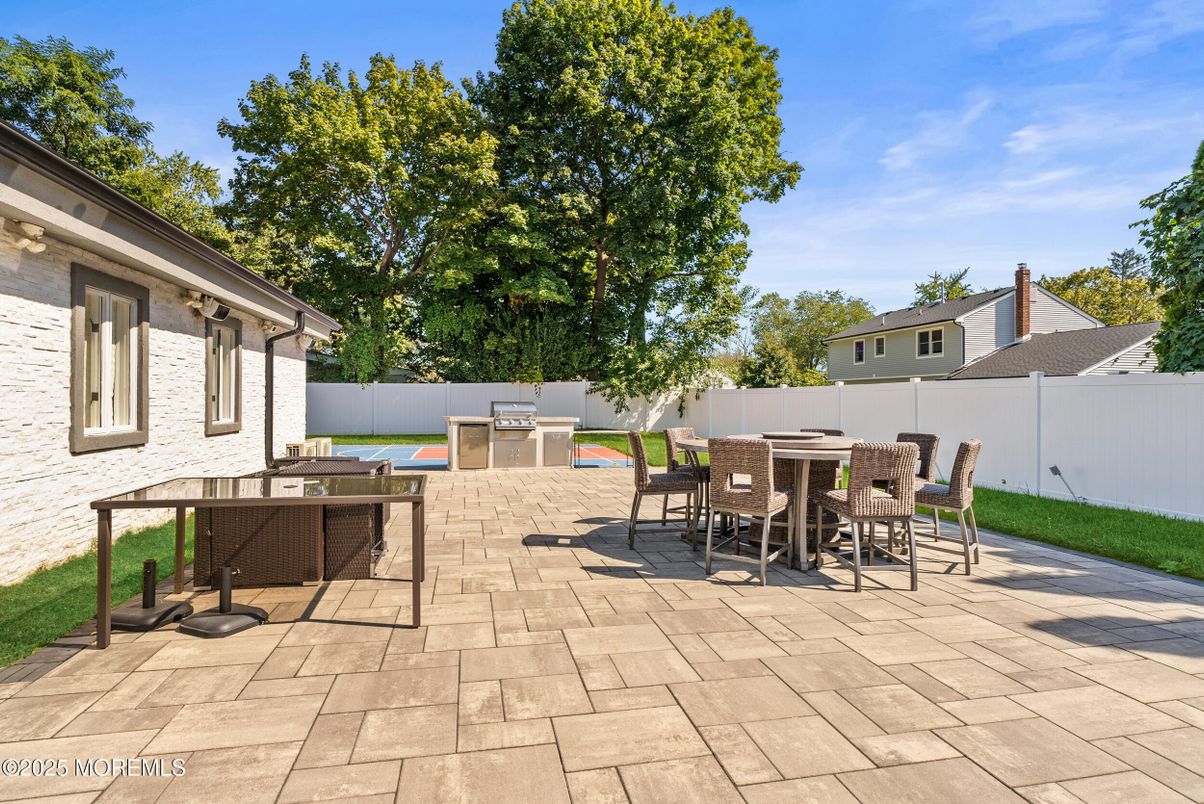 Backyard, Exterior, Outdoor Kitchen, Pool