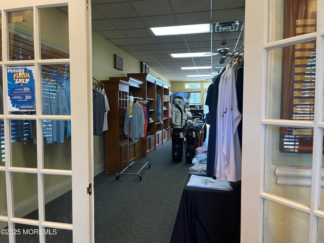 Interior, Recessed Lighting, Walk-in Closets