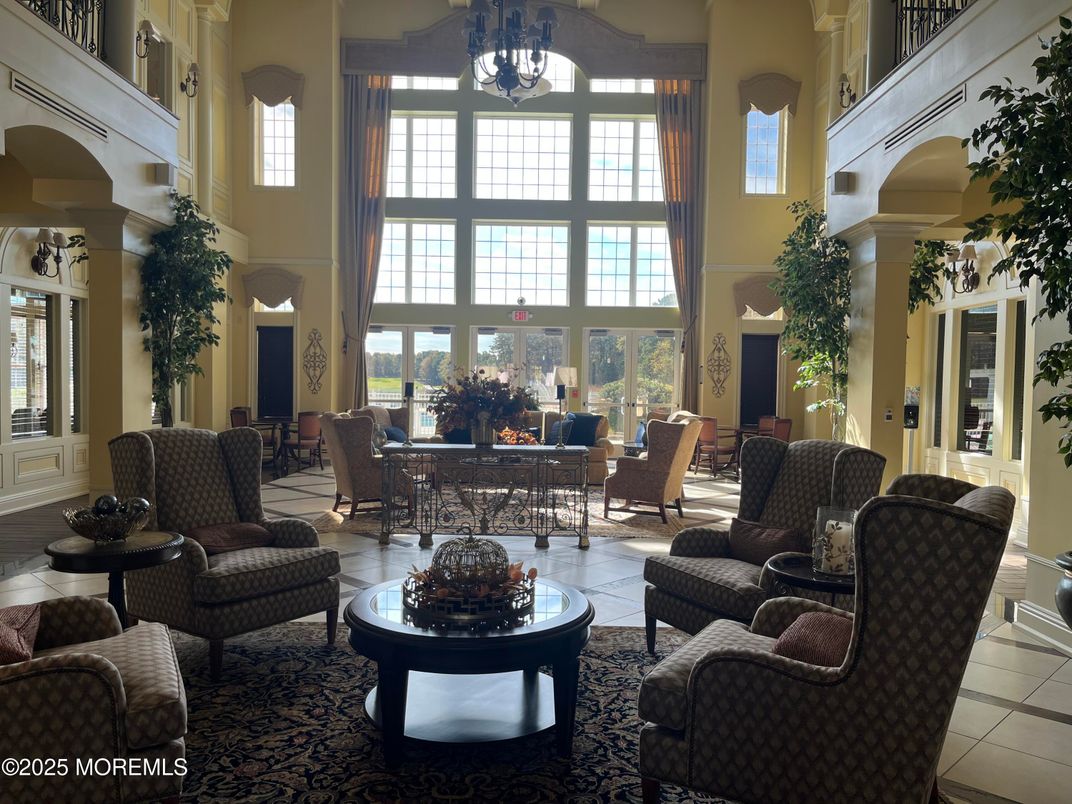 Chandelier, Dining room, Interior, Living room