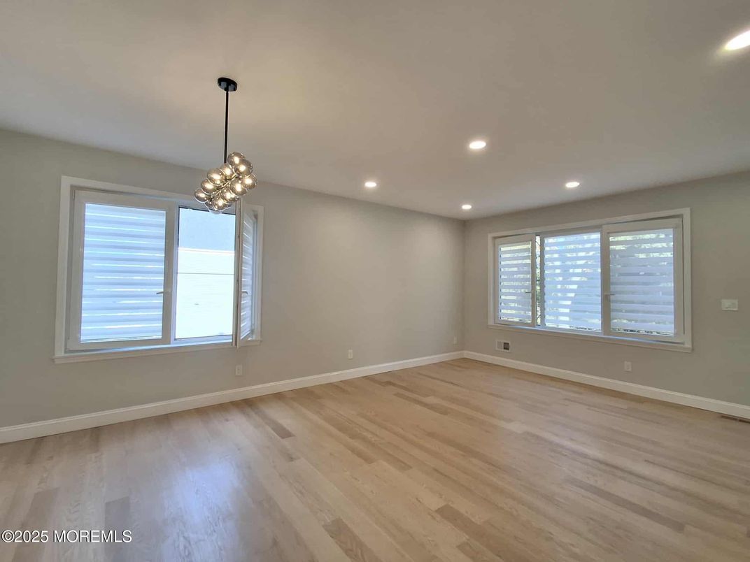 Empty room, Interior, Pendant Lights, Recessed Lighting, Wood Texture Flooring