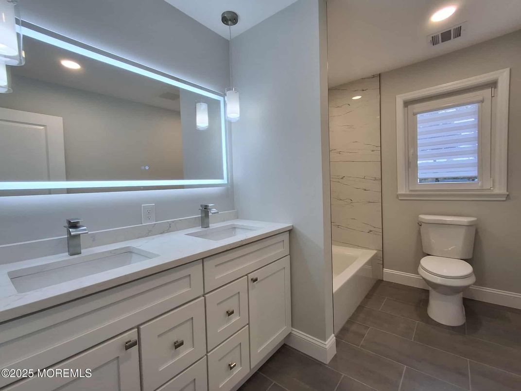 Bathroom, Dual Sink Vanities, Interior, Pendant Lights, Recessed Lighting
