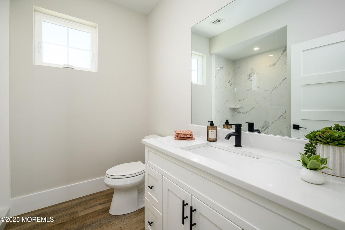 Bathroom, Interior, Marble Walls, Recessed Lighting, Wood Texture Flooring