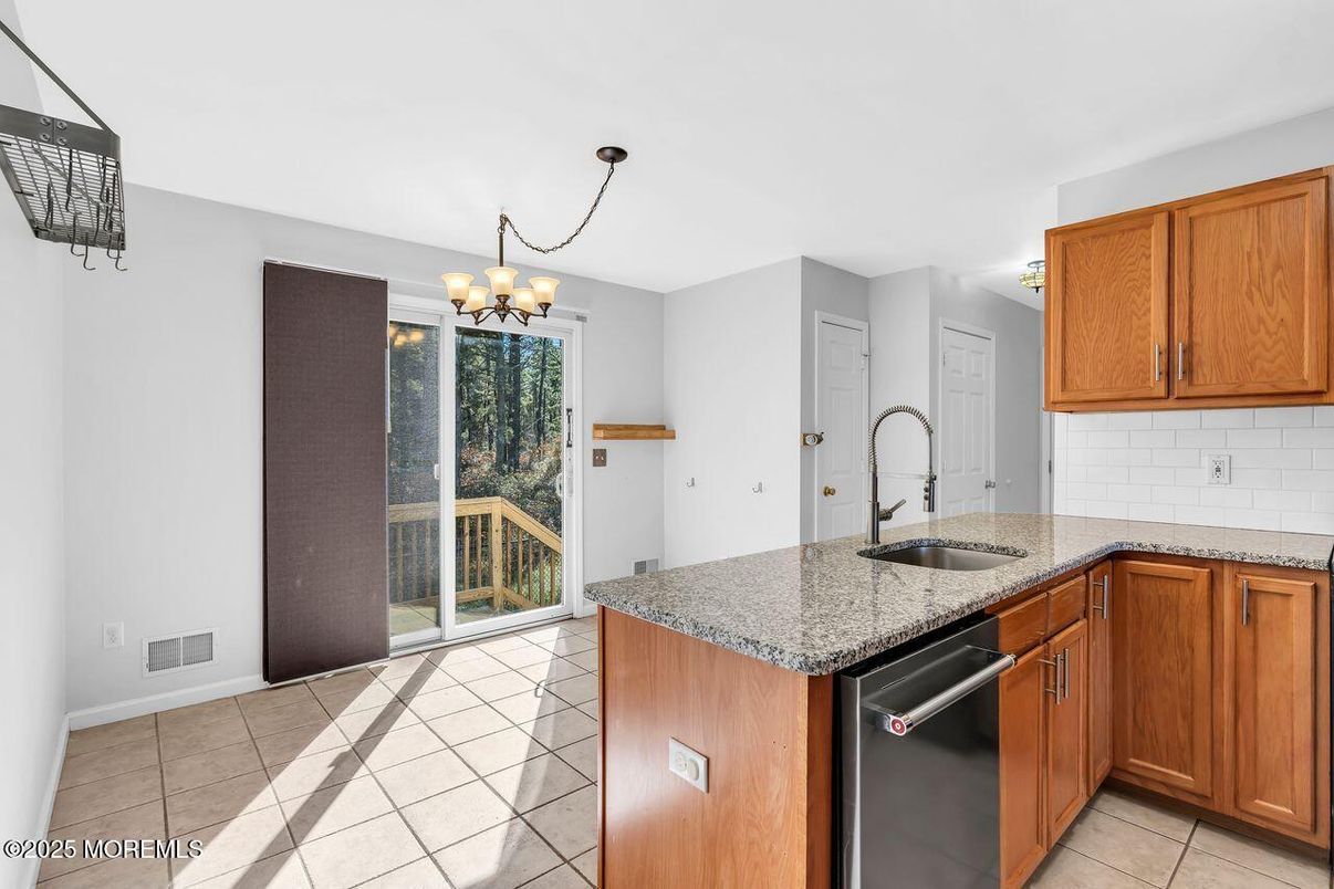 Chandelier, Interior, Kitchen
