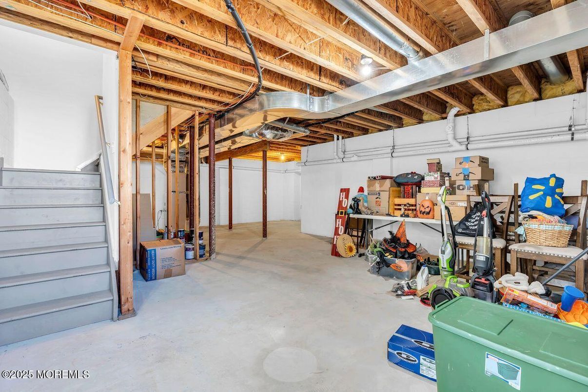 Garage, Interior, Wooden Beams, Wooden Ceilings
