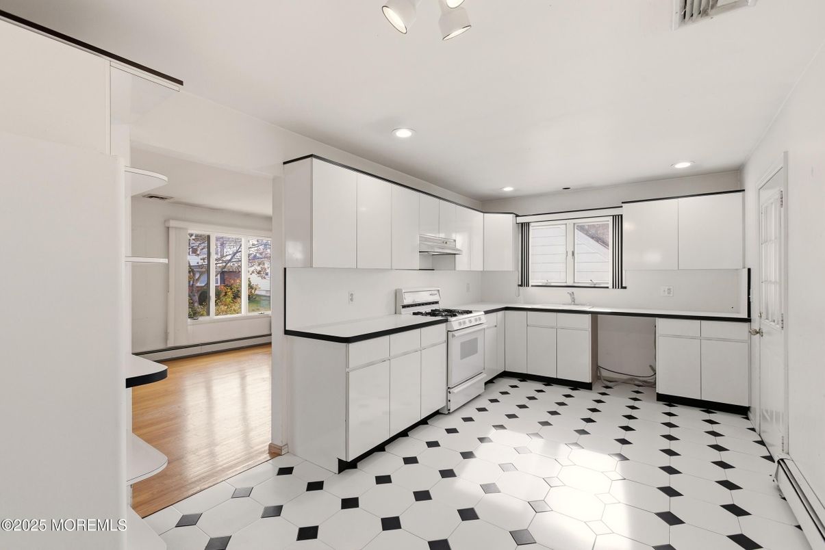 Interior, Kitchen, Recessed Lighting