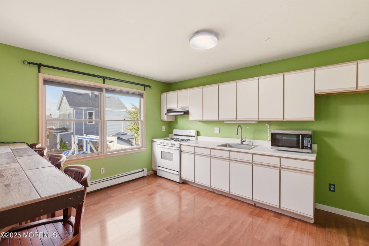 Interior, Kitchen, Wood Texture Flooring
