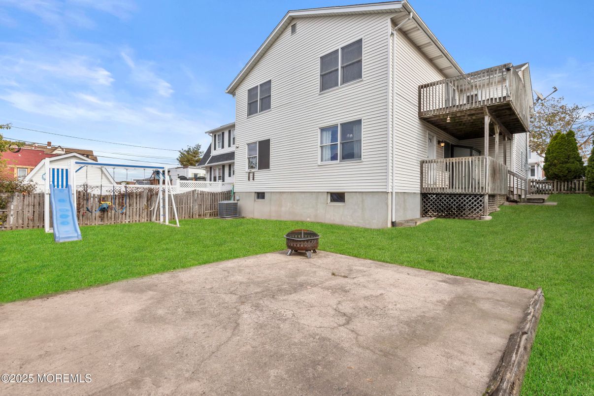 Backyard, Exterior, Playground