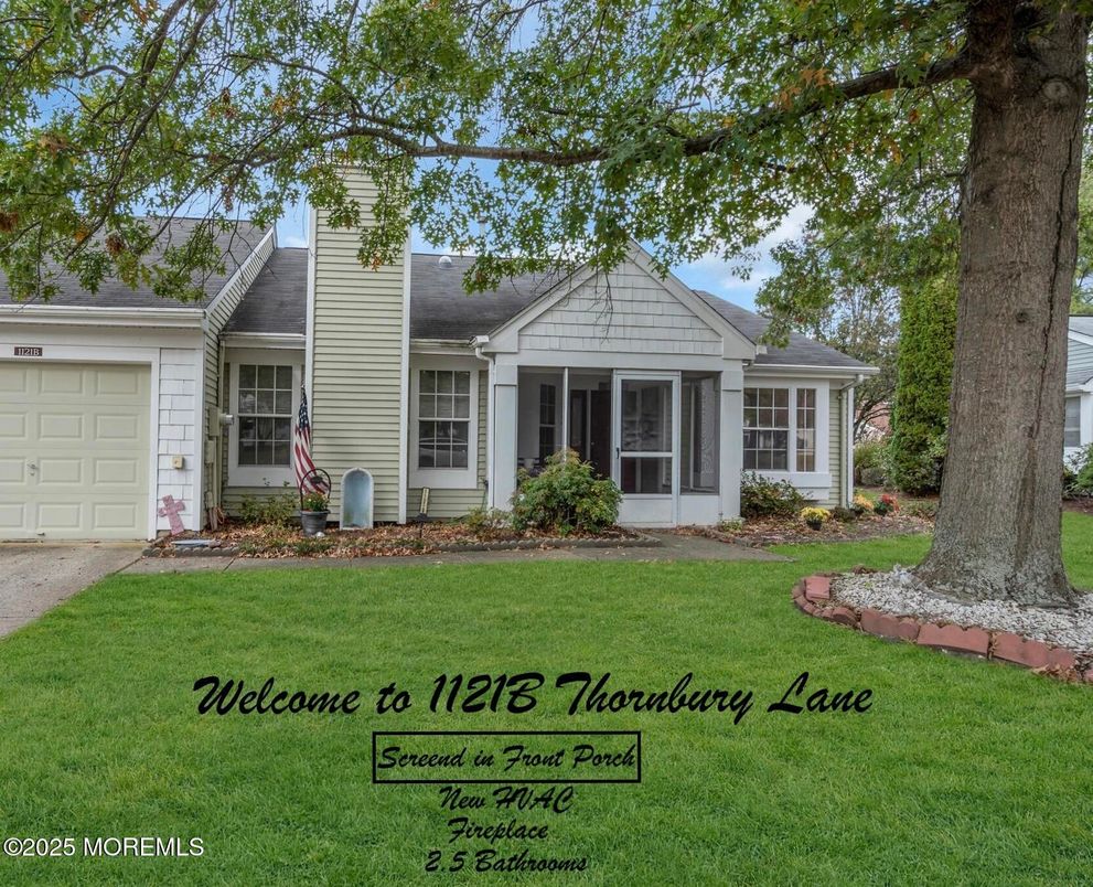 Attached, Exterior, Facade, Ranch