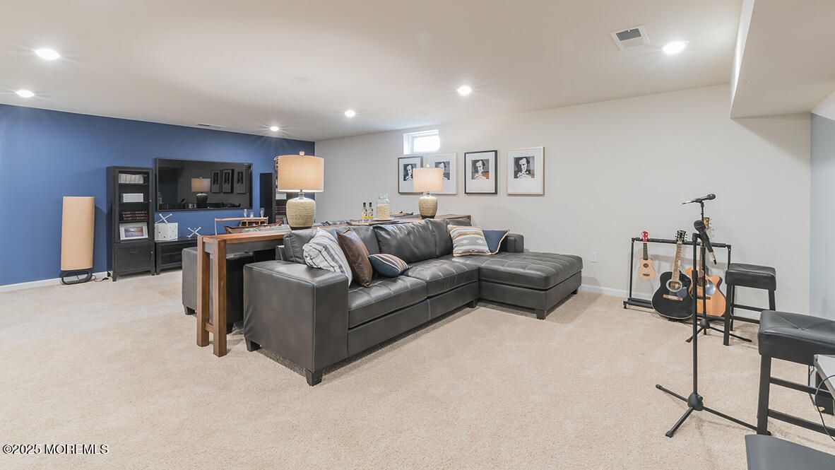 Fitness Equipment, Home Office, Interior, Living room, Recessed Lighting