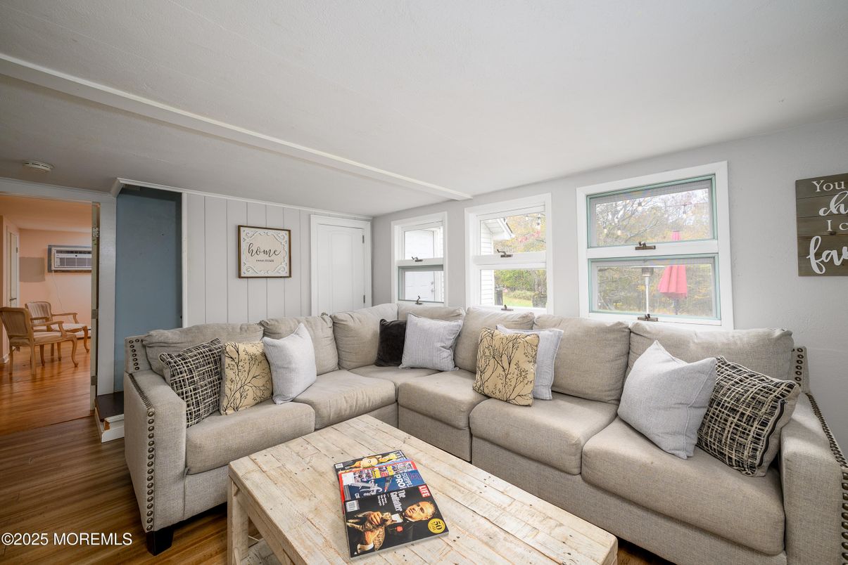 Dining room, Interior, Living room, Wood Texture Flooring
