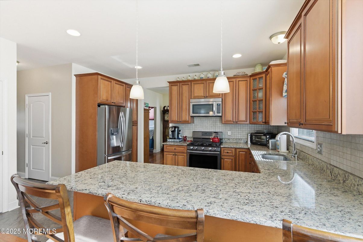 Interior, Kitchen, Pendant Lights, Recessed Lighting, Stainless Steel Appliances