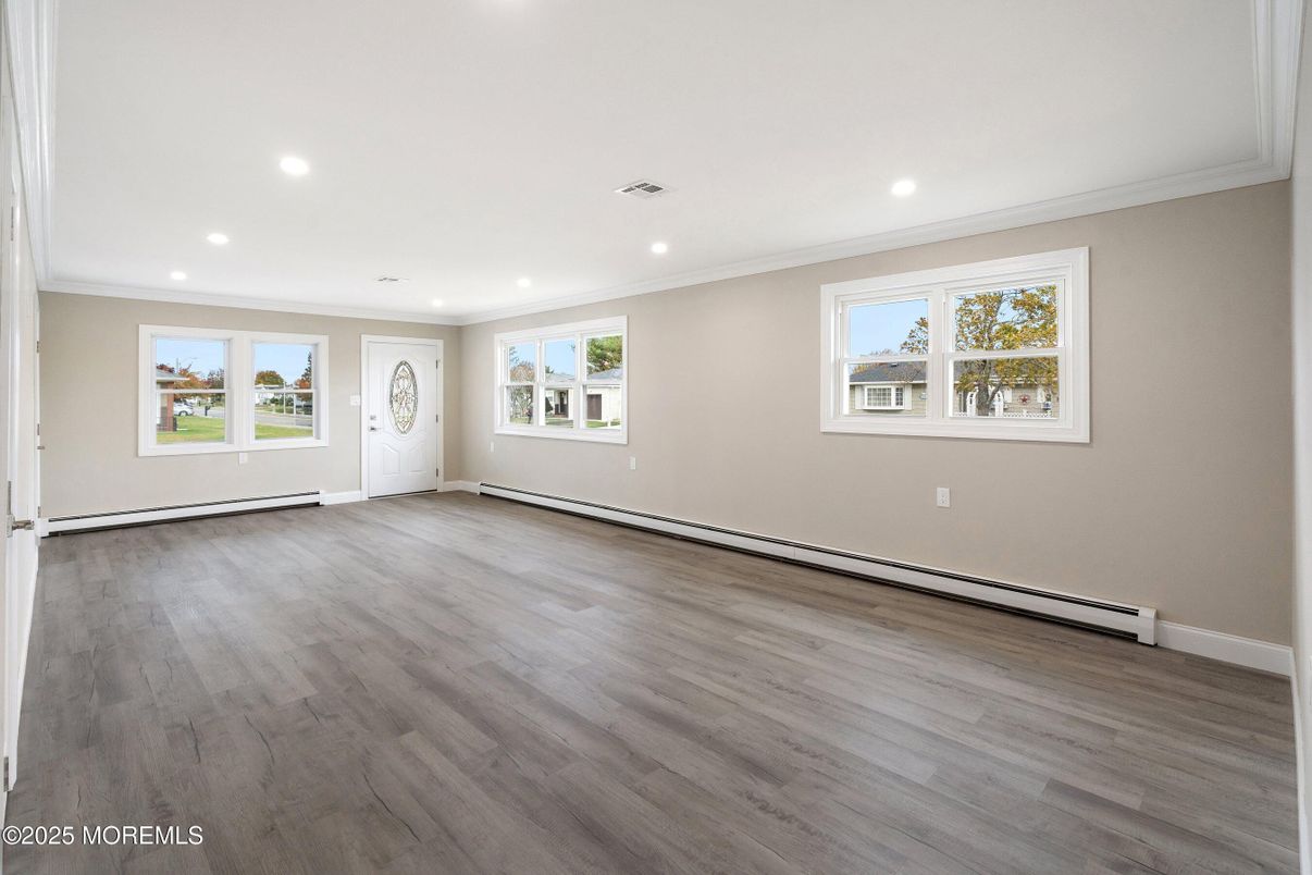 Empty room, Interior, Recessed Lighting, Wood Texture Flooring