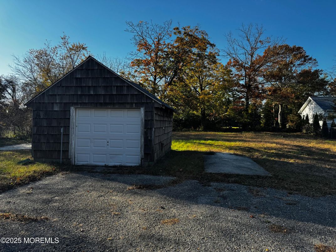Backyard, Detached Garage, Exterior