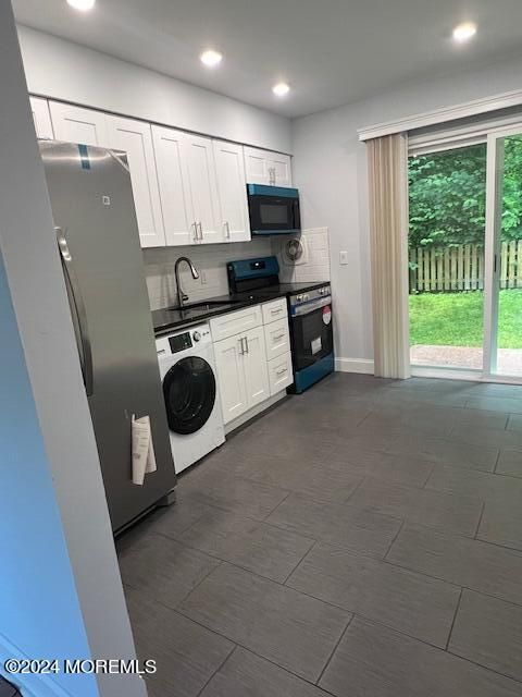 Interior, Kitchen, Recessed Lighting, Washer