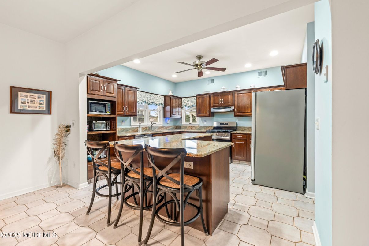 Interior, Kitchen, Recessed Lighting