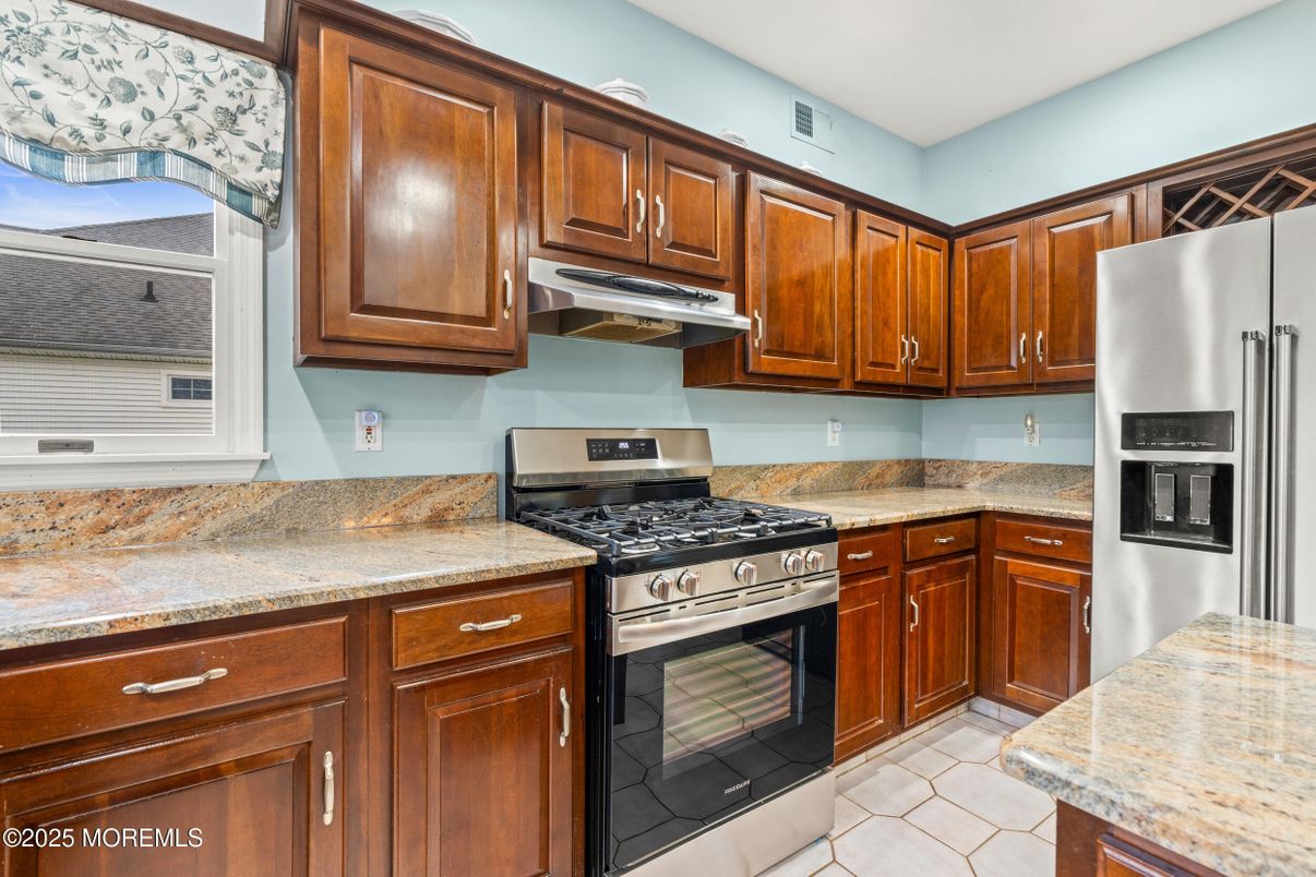 Interior, Kitchen, Stainless Steel Appliances