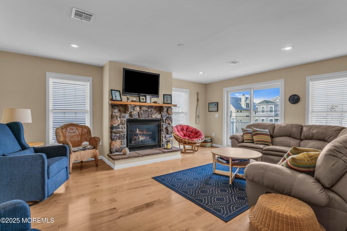 Fireplace, Interior, Living room, Recessed Lighting, Wood Texture Flooring