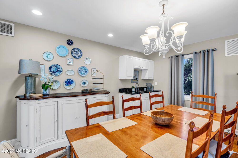 Chandelier, Dining room, Interior, Kitchen, Recessed Lighting