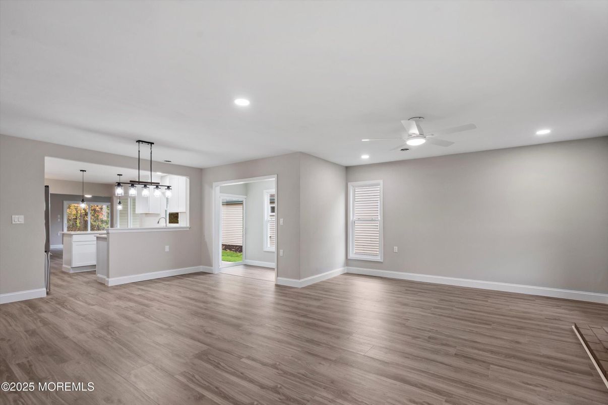 Empty room, Interior, Pendant Lights, Recessed Lighting, Wood Texture Flooring