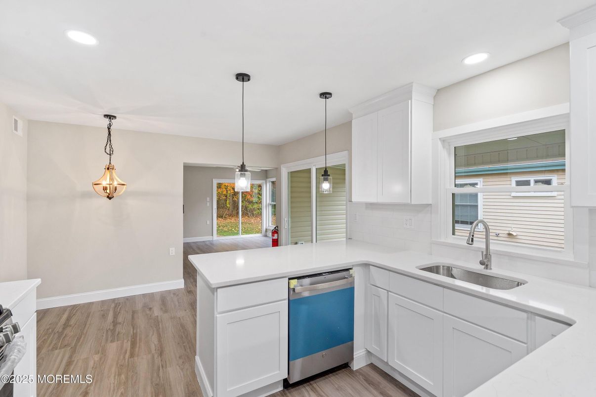 Interior, Kitchen, Pendant Lights, Recessed Lighting, Wood Texture Flooring