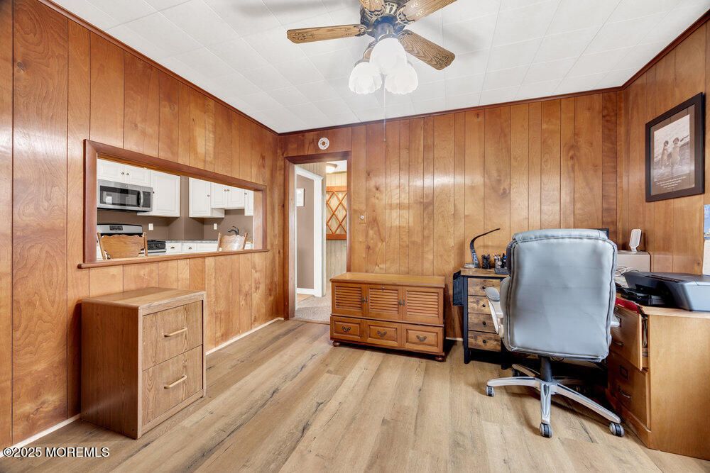 Home Office, Interior, Kitchen, Wood Texture Flooring, Wooden Walls