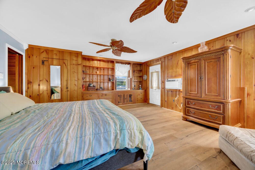 Bedroom, Interior, Wood Texture Flooring, Wooden Walls