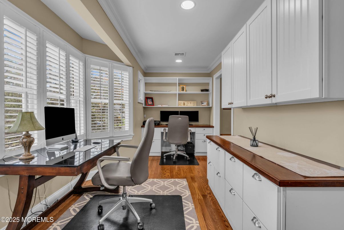 Home Office, Interior, Recessed Lighting, Wood Texture Flooring
