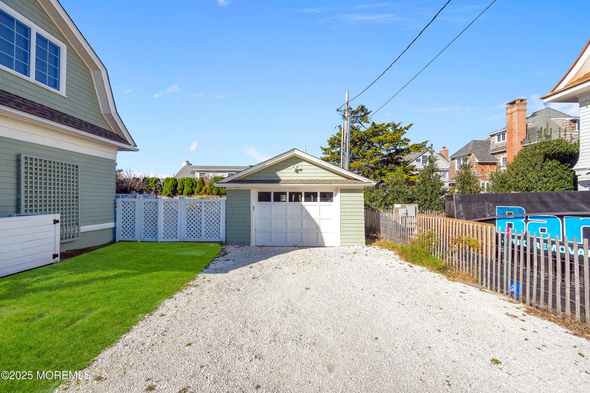 Backyard, Detached Garage, Exterior