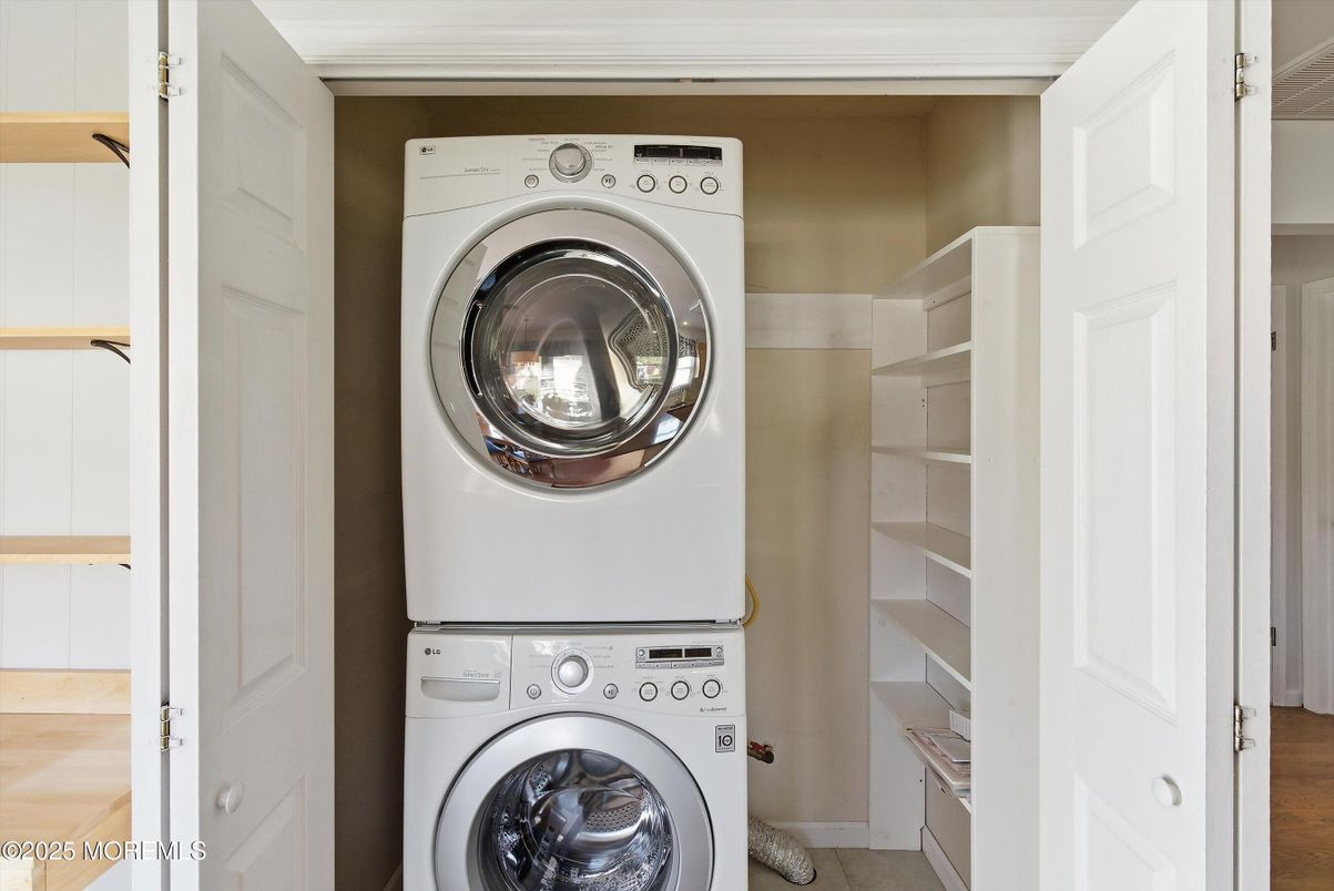 Interior, Utility Closets, Washer