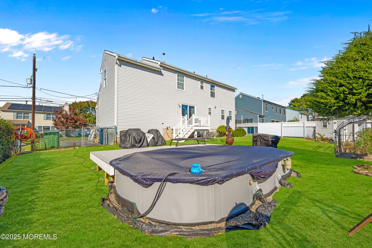 Backyard, Exterior, Hot Tub